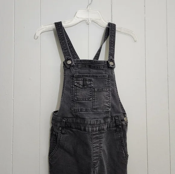 Free People Black Denim Skinny Jeans Overalls - Picture 2 of 13